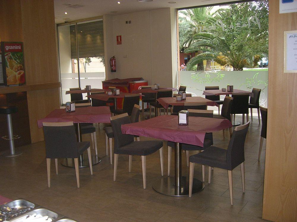 Apartamentos Plaza Picasso Valencia Buitenkant foto