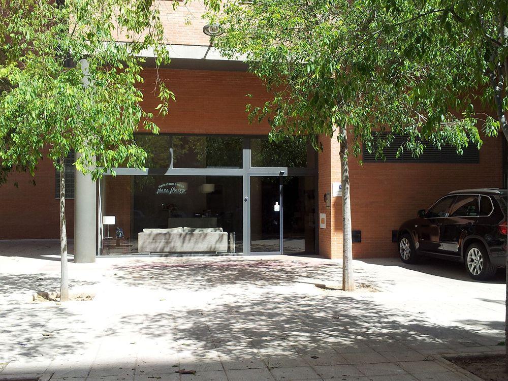 Apartamentos Plaza Picasso Valencia Buitenkant foto